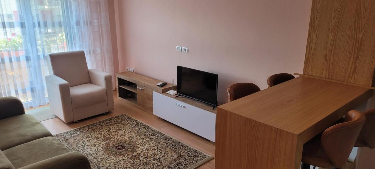 Beach View Apartment, Golem ดูร์เรส ภายนอก รูปภาพ